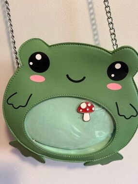 Frog purse